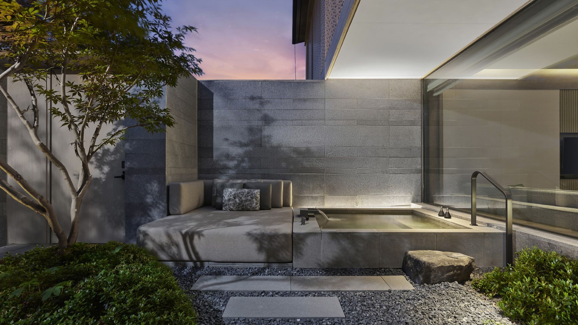 庭院泡池_夜Courtyard Pool (1)